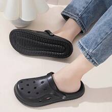 Neue Herren atmungsaktive Sandalen Slip-On Lässig Sport Mesh Clogs Schuhe, runde Zehenpartie flach rutschfest leicht einfarbig vielseitige Gartenschuhe