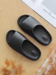Men's Slippers, Outdoor Sandals, Anti-Slip House Slip-On Indoor & Outdoor Thick Sole, Odor-Resistant, Durable