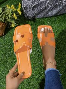 French Slippers Summer Outdoor Stylish Minimalist Versatile New Casual Low Platform Strap Beach Sandals