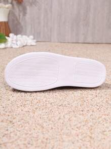 Zapatillas deportivas casuales de lona con puntera redonda, cordones y flecos, para mujeres, aptas para la vida universitaria, uso diario, hogar, viajes y oficina en 2024, con suela de PVC ligera y transpirable