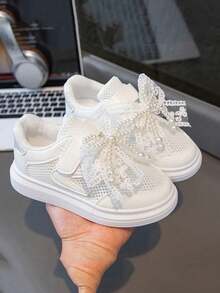 1 Pair White Hollow Out Mesh Slip-On Sneakers With Bowknot Accent, Princess Shoes For Girls, Suitable For All Seasons - White - View 1