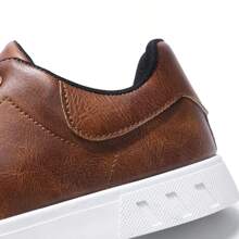 1 Paar Herrenschuhe im britischen Stil mit Schnürung, niedrigem Oberteil, lässige flache Schuhe, PU-Leder, Outdoor-Sport-Skateboardschuhe, Arbeit/Pendeln/Freizeit