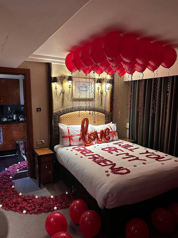 55 szt./zestaw balonów z napisem "Walentynki, miłość", czerwone sztuczne płatki kwiatów, 18-calowe czerwone balony foliowe w kształcie serca, 10-calowe czerwone balony lateksowe, odpowiednie na zaręczyny, śluby, dekoracje urodzinowe, rekwizyty na zaręczyny, takie jak "She Said Yes", czerwone tło ścienne, "Czy wyjdziesz za mnie", zaręczyny, romantyczne zaręczyny, dekoracja pokoju hotelowego, "Czy zostaniesz moją dziewczyną" - Wielokolorowe - Zobacz 1