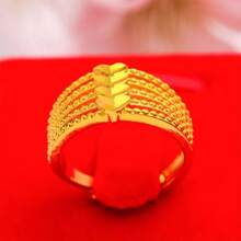 1pc 18K Gold Plated Heart-Shaped Openable Adjustable Ring, European Style Classic Smooth Solid Golden Couple Rings Wedding Gift, No Box