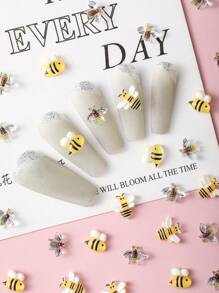 10pcs/30pcs/50pcs/100pcs Various Mini Bee 3D Resin Ornaments, Cartoon Yellow Insect Nail Art Accessories Kawaii Unscented Flat Back Decoration, Multi-Style Jelly Transparent Yellow Wings Small Bee Rhinestone Nail Accessories Suitable For Women DIY Manicure, Nail Salon, Scrapbooking And Crafts, Bee Decoration Middle East Series Japanese And Korean Style