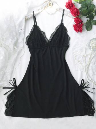 1pc Ladies' Bow Decorate Sexy Halter Nightdress, Backless Lace Doll Dress,Adjustable Shoulder Straps,Deep V Sexy Lingerie, Floral Lace Contrast Soft Knitted Night Gowns And Sleepshirts,Women's Solid Color Slim Fit Slit Nightdress,Perfect For Bedrooms, Honeymoons, Anniversaries,Bridal Shower Gift, Pajama Party