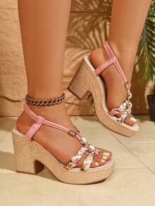 Giày sandal đế dày phong cách Bohemian dành cho nữ, đính đá giả kim cương, phối màu gradient. Thiết kế gót liền thân, đế dày thời trang mùa xuân/hè. Thích hợp cho trang phục hàng ngày, dự tiệc, du lịch, đám cưới, trình diễn thời trang. Phối dễ dàng với áo hai dây, áo phông, áo kiểu, bikini, chân váy, đầm, quần short, là phụ kiện cần thiết khi đi du lịch. - Hồng - Xem 5