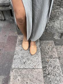 Macarena Collection Sandalias informales de cuña plana para mujer, Huarache, de cuero colorido, estilo mexicano 2123, sandalias de tacón de bloque - Diseño artesanal bordado de girasol - Tan - Ver 2