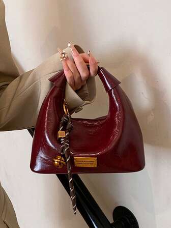 Faux Snake Skin Woven Solid Color PU Women Handbag, Fashionable & Versatile, With Random Pattern Decorative Charm