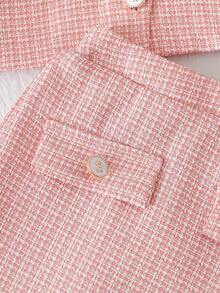 可爱夏季女婴舒适吊带背心套装，粉色荷叶边吊带上衣搭配裙子，甜美风格适合0-3岁女婴，舒适居家穿着，与朋友聚会