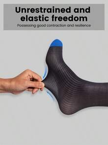 1 par de calcetines de negocios de rayas verticales ultradelgados e invisibles para hombres en verano, calcetines elásticos y duraderos antideslizantes y antipilling para uso diario, ir al trabajo, ocio en casa, viajes al aire libre, otoño - Multicolor - Ver 2