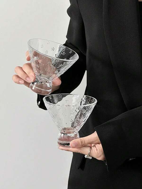 1pc Minimalist High Stem Embossed Snowflake Glass Cup, Transparent Bell-Shaped Dessert/Yogurt/Ice Cream Glass Suitable For Home Use Or As A Gift