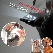 Un petit coupe-ongles pour animal est un outil de toilettage professionnel pour animaux de compagnie convenant aux chiens et aux chats. C'est un coupe-ongles sûr et facile à utiliser avec une poignée et une lame tranchante, convenant pour une coupe rapide et propre, adapté aux petits, moyens et gros animaux de compagnie. Coupe-ongles pour animaux de compagnie avec éclairage LED - Convient pour la coupe des ongles et des griffes des chats et des chiens, fait également office de collecteur d'ongles, avec des lames d'acier à coupe rapide