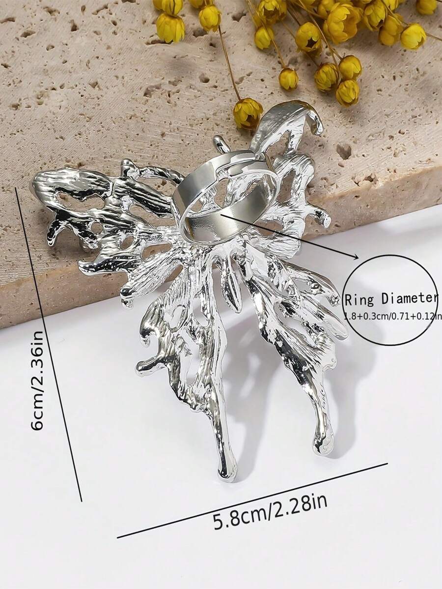 1pc Exaggerated Gold Liquid Metal 3D Butterfly Ring, European & American Style