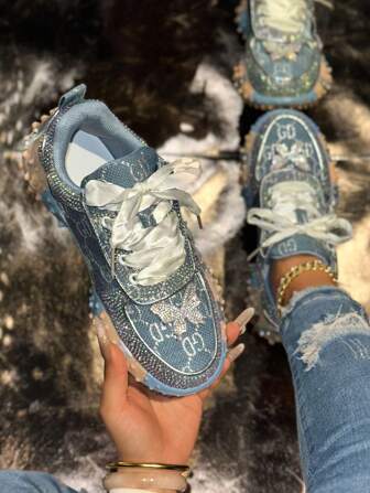 Nouvelles baskets à plateforme avec cristaux et papillons décorés pour femmes - chaussures décontractées à lacets, bout rond, semelle extérieure en TPU, confort toute la journée, chaussures athlétiques pour femmes, ajustement confortable comme des chaussettes