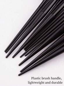 全新13件套化妆刷套装，柔软刷毛，专业化妆刷套装，包含粉底刷、眼影刷、歌舞伎刷、晕染刷等，附赠化妆包和美妆蛋，是送给化妆新手的理想礼物。棕色，化妆刷套装，化妆刷套装，化妆刷套装，全套化妆刷，化妆刷套装，全套化妆工具，化妆刷套装，化妆刷套装，化妆礼盒套装