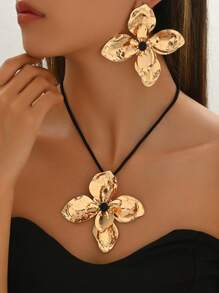 Set de 3 piezas de joyas con pendientes y collar de metal con diseño floral, diseño clásico y elegante para uso diario casual