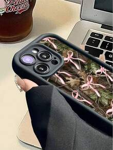Fashionable Camouflage - Bow Mixed - Pattern Design Phone Case: Popular, Personalized Soft - Touch Ultimate Grip, Waterproof & Durable, Dirt - Resistant Stylish Bumper Cover With Camera Protection. Perfect Gift For Easter Day, Christmas, Halloween. Compatible With For IPhone 16/16Plus/16Pro/16ProMax, 15, 14, 13, 12, 11 Series And More. - màu đen - Xem 5