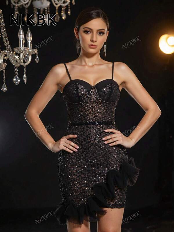 NIKBK (Soutien-gorge matelassé, pas besoin de soutien-gorge) Femmes Robe d'été noire à fines bretelles, sexy, pailletée avec volants exagérés, coupe slim, robe de soirée formelle pour femmes, robe de témoin de mariage, robe de soirée, robe de bal