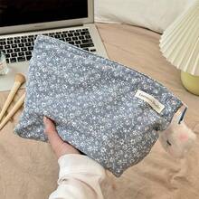 1 件女士高吸引力花卉印花化妆包，2025 新款法国大容量便携式旅行化妆品和洗漱用品包旅行必需品度假暑假返校学校用品包学校旅行包女士化妆包旅行