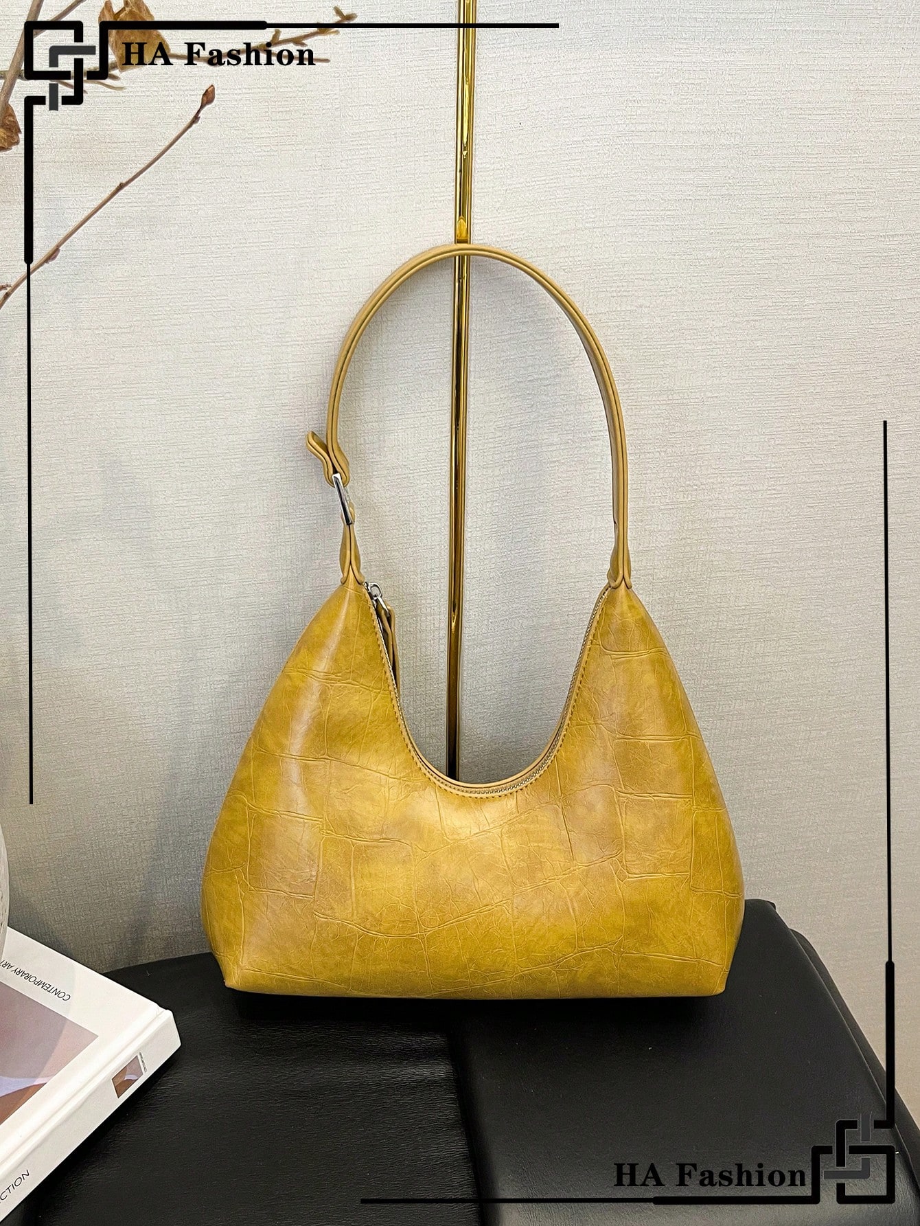 1Pc Vintage Crescent Shaped Shoulder Bag, Fashionable Versatile Underarm