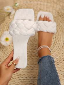 Flat Slippers For Women, New Summer Shoes, High-End Feeling, Beach, Strap Sandals