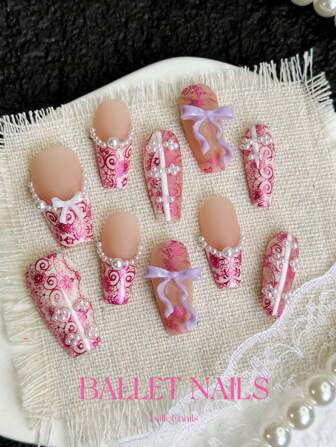手工制作，中号棺材钉，玫瑰粉色中式指甲，10件纯手绘美甲夏季芭蕾风格指甲套装，法式指甲风格。夏季花朵假指甲适合约会和派对佩戴，3D蝴蝶结丝带，珍珠点缀。