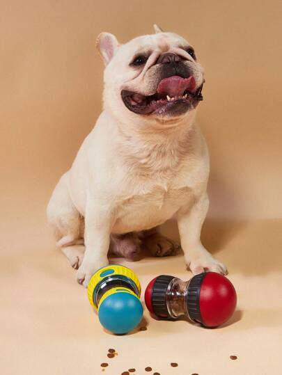 PETSIN 1pc Green Dog Treat-Dispensing Interactive Toy, Suitable For Dogs Of All Sizes, Rolling Treat-Dispensing Toy Provides Huge Enticement To Dogs, Can Make Dogs Exercise Both Mind And Body, Consume Dog's Energy And Not Destroy The House. The Main Body Of The Product Is Made Of Abs Material, And Odorless, Which Is For Dogs To Use.