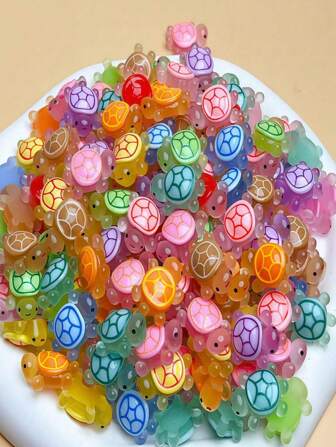 100 件微型海龟雕像，发光迷你树脂乌龟雕像多色微型玩具，黑暗中发光的小型海洋动物，适用于手工娃娃屋恶作剧游戏景观花园装饰，微型雕像，玩具，微型雕像，乌龟，树脂动物，迷你玩具