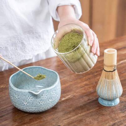 1pc/ 2pcs/ 4pcs Handmade Ceramic Matcha Bowls - Elegant Blue And White Matcha Bowls, With Exquisite Floral Patterns On The Body, Unique Flowing Mouth Design Fine Porcelain Quality, Beautiful And Practical Fully Demonstrating The Charm Of The Tea Cere Back To School