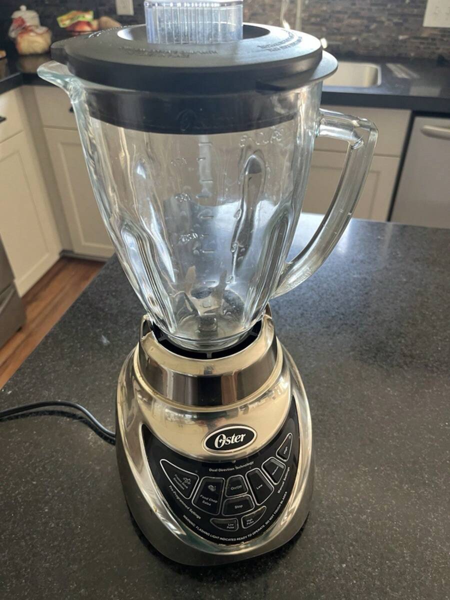 OSTER Pro 500 BLSTTA C00 Chrome Glass Professional Series Blender 48 0z ...