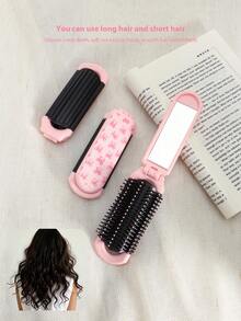 1 件带蝴蝶结设计的可折叠梳子，内置镜子口袋发刷，迷你便携式旅行，男女通用，返校，旅行度假必需品，女士发饰，刷子，发刷，边缘刷，刷头发，发梳，梳头发，顺发刷，球刷，迷你发刷，发刷套装，木梳，发刷，发刷，发梳，理发，美发工具，美发产品，发饰，光滑后刷，护发，发梳，理发配件，梳头发，卷发刷，旅行，美发用品，顺发刷，球刷，迷你发刷，发饰，卷发产品，美发设备，配件，圣诞节，理发配件，发饰，美发，木梳，发刷，刷子，梳子，光滑后刷，发刷，边缘刷，刷头发，发梳，发刷套装、梳子、迷你发刷、顺发刷、发刷、头发、配件、美发产品、美发工具、美发用品、护发、卷发刷、理发器、理发配件、美发设备