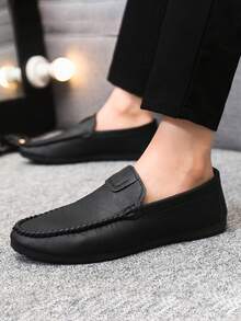 2025 Men's Fashion Business Dress Shoes, Soft Bottom Comfortable Slip-On Loafers, Non-Slip Wear-Resistant Casual Shoes (Product Runs Small, Suggest Ordering One Size Up)