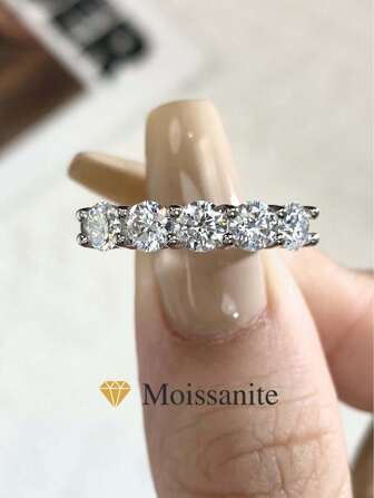 1 件精美 0.3 克拉五排水钻莫桑石订婚戒指，设计 D 色 S925 纯银，适合女士约会结婚戒指，精美珠宝，妻子女友周年纪念礼物