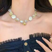 Andkiss 1pc Ocean Vacation Style Faux Shell & Pearl Asymmetrical Geometric Necklace