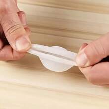 20 Stück Silikon Stuhlbein Pads, rutschfeste Möbelschoner geeignet für Stühle, Tische und Schreibtische, Anti-Rutsch-Design, weiß und transparent, einfache Montage, Wohnaccessoires, Bodenbelag für Lärmreduzierung, unauffälliger Stil, Silikonmaterial