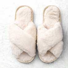 Personalized Initial Wedding Bride Slippers MRS Pearl Letter Slippers, Custom Pearl Letter Slippers, Design Bridal Gifts, Birthday Gift, Commemorative Gift