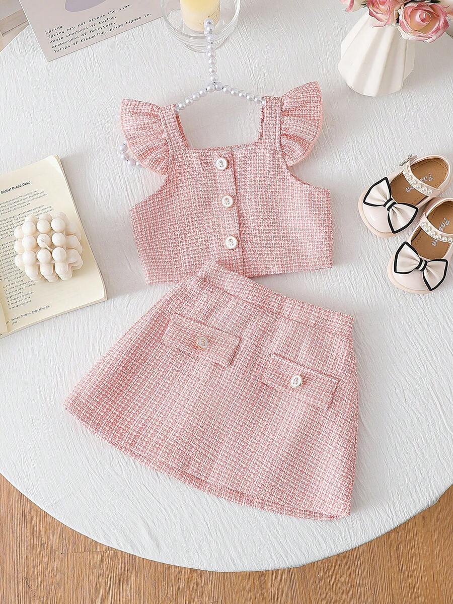 可爱夏季女婴舒适吊带背心套装，粉色荷叶边吊带上衣搭配裙子，甜美风格适合0-3岁女婴，舒适居家穿着，与朋友聚会