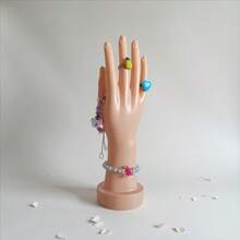 1 件纯色 PVC 塑料手模型，手套展示道具，婚礼手套造型，塑料戒指和手镯支架，珠宝展示架，四季皆宜