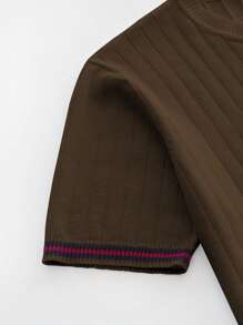 Men's White Short - Sleeve Knitted Crew Neck T - Shirt – Vertical Ribbed Pattern Design – Red And Black Striped Trim On Cuffs And Hem – Comfortable And Stylish For Daily Casual Wear