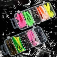 25个路亚饵和10个鱼钩盒装软饵鲈鱼莺鱼饵软尾蛆仿生饵假饵铅头钩