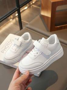 儿童时尚休闲钩环一脚蹬白色运动鞋，学生跑步鞋，适合男孩和女孩