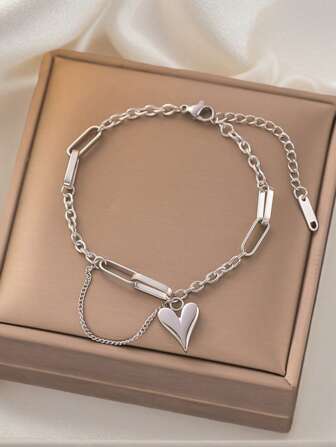 Retro Hip-Hop Silvery Heart Bracelet For Women, Fashionable Stainless Steel Accessories