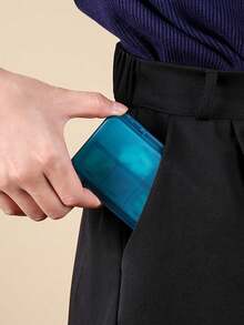 便携式药丸收纳盒 防潮药盒 男女适用 旅行必需品 邮轮必需品 宿舍必需品 日常药盒 可容纳维生素药物和补充剂 PP药丸容器 旅行医疗包 居家露营 户外徒步 狩猎 办公室必需品 返校必需品 旅行配件 假期 暑假 返校 - 彩色 - 查看 3