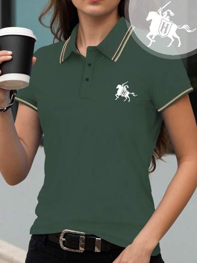 Polo de mujer con diseño de emblema de caballo pequeño, camiseta de manga corta creativa para el verano