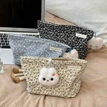 1 件女士高吸引力花卉印花化妆包，2025 新款法国大容量便携式旅行化妆品和洗漱用品包旅行必需品度假暑假返校学校用品包学校旅行包女士化妆包旅行