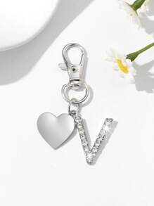1pc Fashionable European American Luxury Heart Hollow English Letter Shaped Key Chain Pendant, Studded With Rhinestones, Suitable For Women Car Key, Bag Decor, Birthday Gift