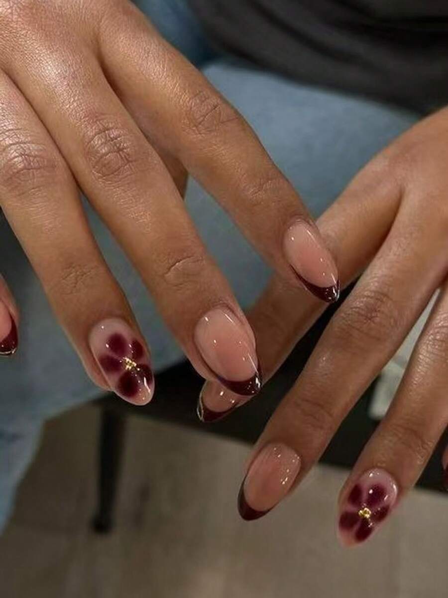 24pcs Y2K Short Oval French Tip Press On Nails, Flowers Design,Fit Perfectly Design Acrylic Fake Nails Set, Contain 1pc Jelly Glue And 1pc Nail File , French Tip Nail For Women And Girls Suitable For Summer Wear Nail Art - Multicolor - View 1