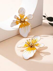 Aretes de flor de hierro con esmalte, anillo y pulsera con textura de arruga y brillo, estilo vintage, elegante y de lujo. Se venden individualmente o como un conjunto, adecuados para regalo, fiesta, banquete y uso diario