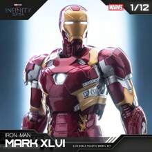 Hasbro Kit de modelo de plástico a escala 1:12 de Iron Man - Variantes múltiples de MK1 a MK7, 3-4 manos intercambiables, 4-6 efectos de llama y misiles (sin luminosidad), coleccionable con empaque de Los Vengadores